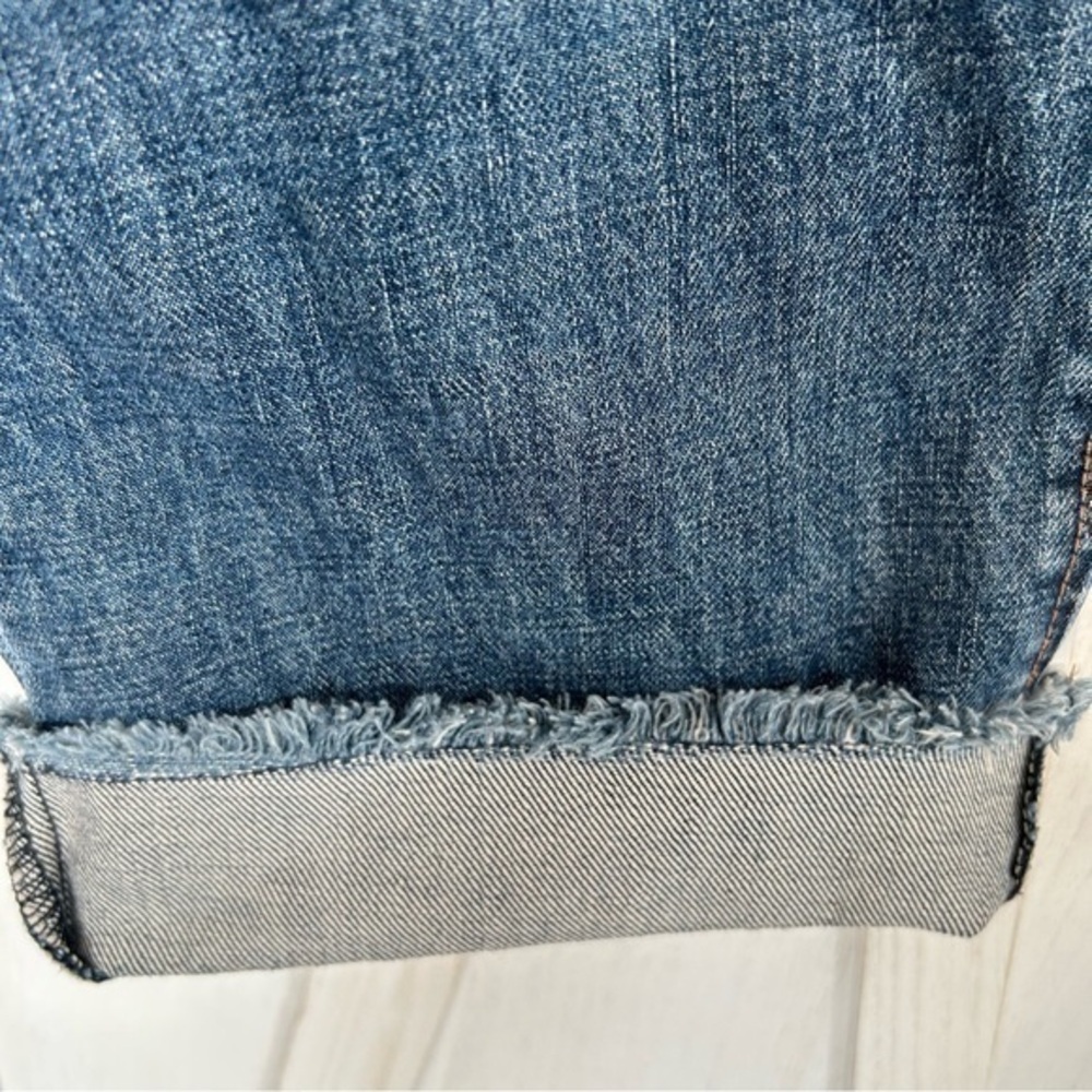โจJ Crew button fly crop boyfriend blue jeans ๐ 4 - Picture 4 of 10